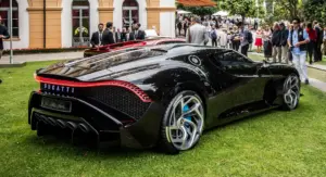 Bugatti La Voiture Noire: l'auto di lusso più unica che rara