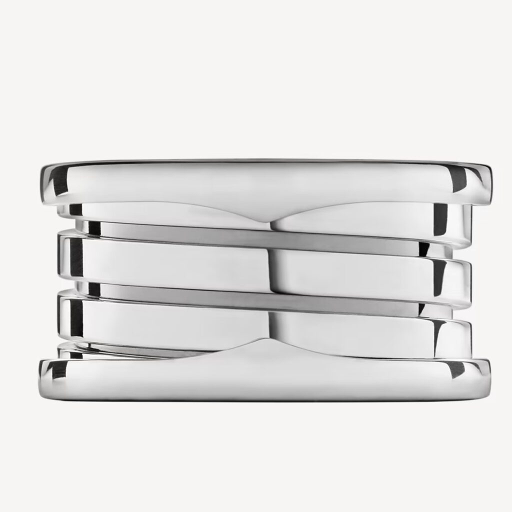 Anelli da uomo preziosi. Bulgari, B.zero1. Photocredit Bulgari.com