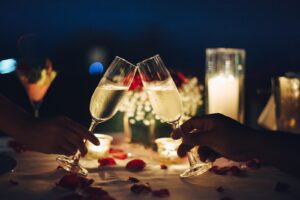 cena romantica con donna di classe