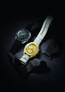 sc01_22_BIOCERAMIC_MoonSwatch_GALILEO_ambiance_duo443013_INT