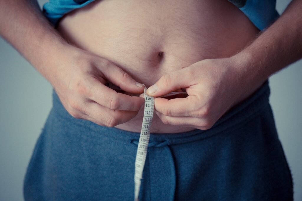 Peso e calo del testosterone, un circolo vizioso