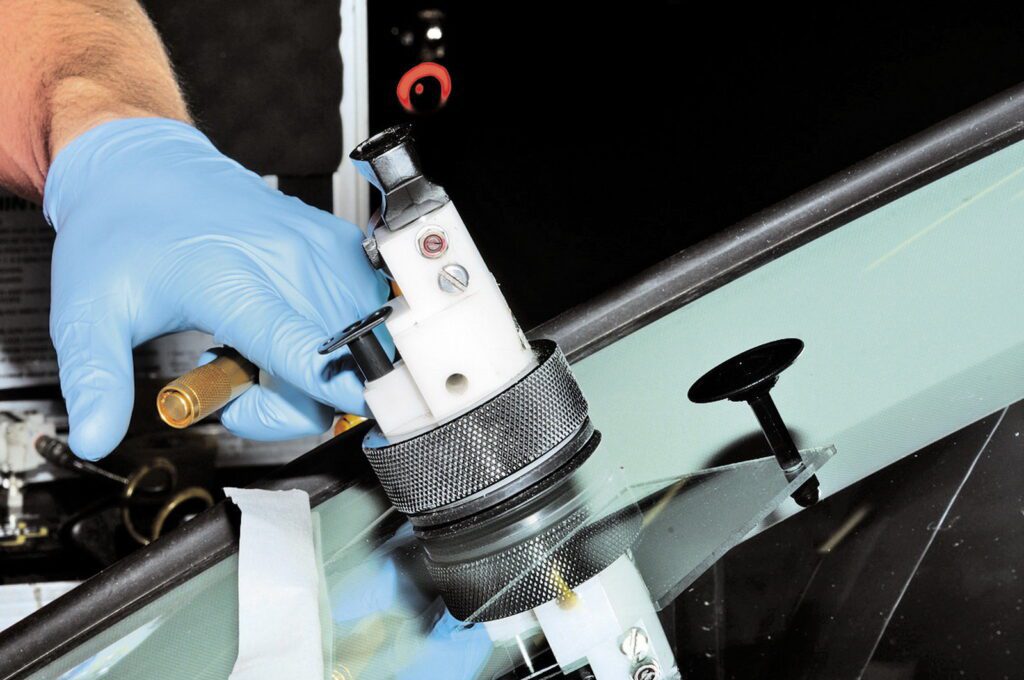 vetro scheggiato auto