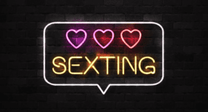 Sexting, l'intimità digitale che sta trasformando le relazioni di coppia