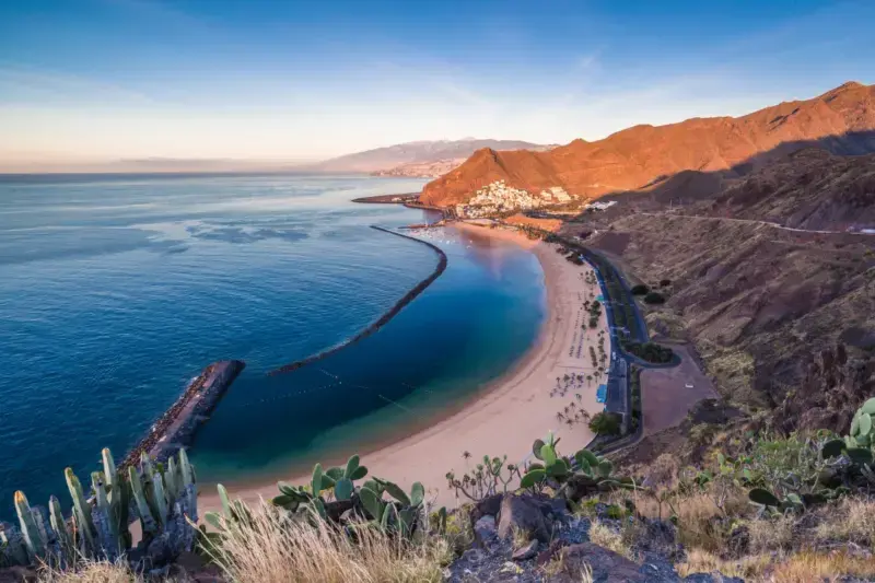 Vacanze 2023, le cinque località più attraenti delle Isole Canarie