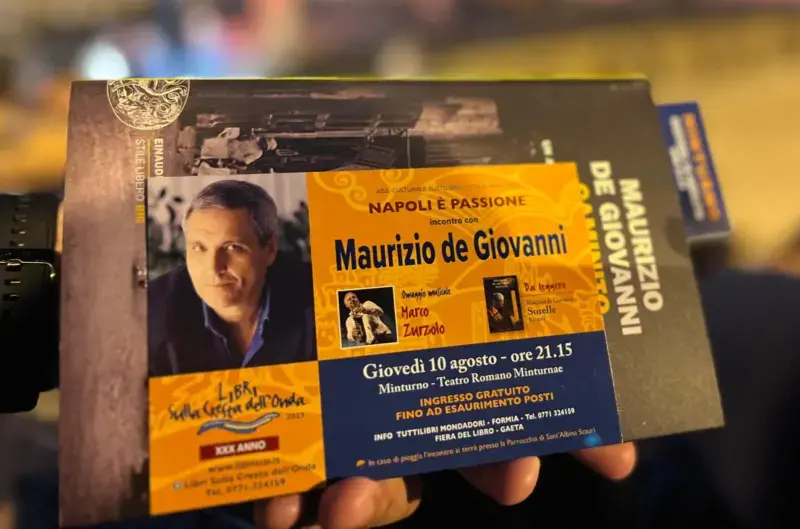 Napoli è Passione, incontro con Maurizio De Giovanni al Complesso Archeologico Minturnae