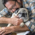 Giornata Mondiale della Salute Mentale: I Tangibili Benefici di Avere un Animale da Compagnia