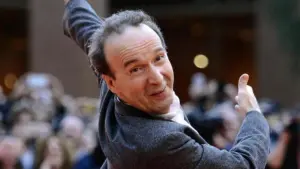 Roberto Benigni: il genio della commedia italiana compie 71 anni