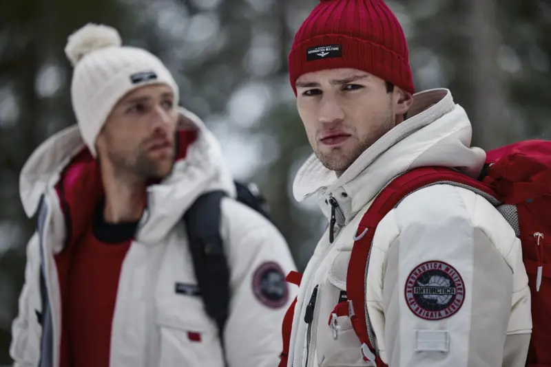 L'Archivio del Pilota: Il Brand Aeronautica Militare Celebra l'Eccellenza con la Capsule ANTARCTICA.