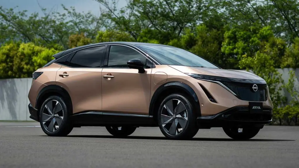 Nissan Ariya: il crossover elettrico che sfida la Tesla Model Y