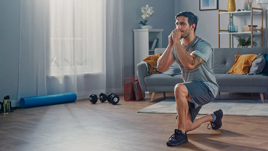 Fitness: i migliori esercizi da fare a casa per rimanere in forma.