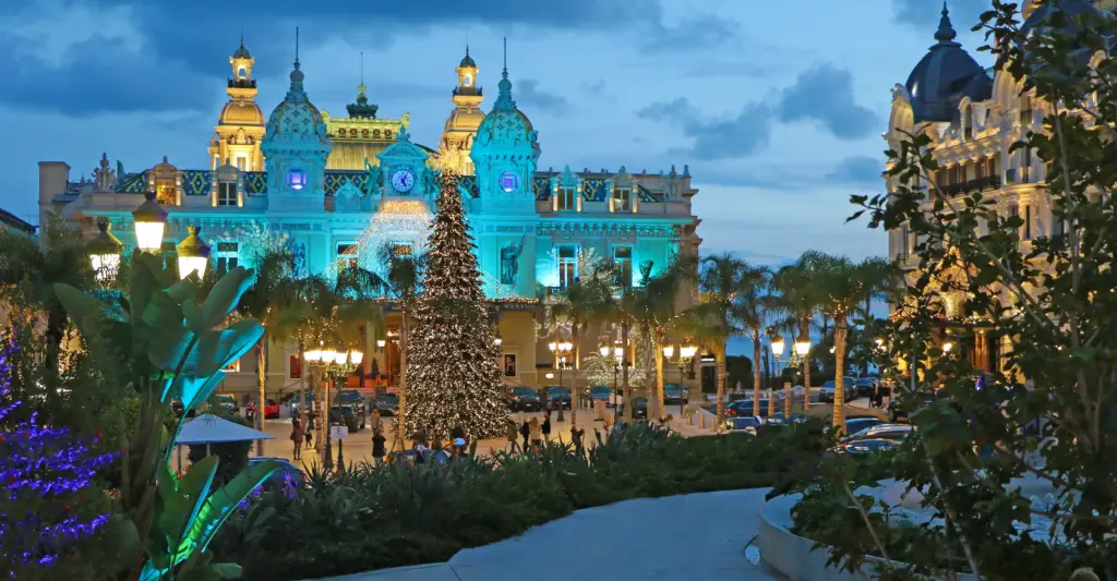 Natale 2024 a Monte-Carlo: una Guida per Vivere la Magia del Principato di Monaco