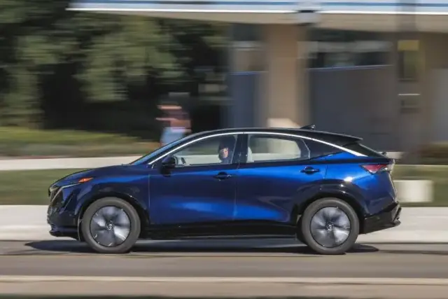 Nissan Ariya: il crossover elettrico che sfida Tesla
