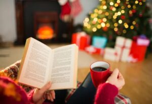 Libri da regalare a Natale 2023: 10 titoli per tutti i gusti
