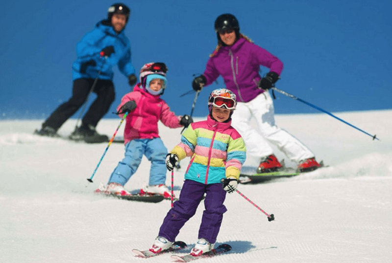Vacanze sulla Neve: Come Prevenire e Curare gli Infortuni