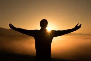 Rivoluzione Mentale: Come i Tuoi Pensieri Positivi Plasmano il Tuo Futuro