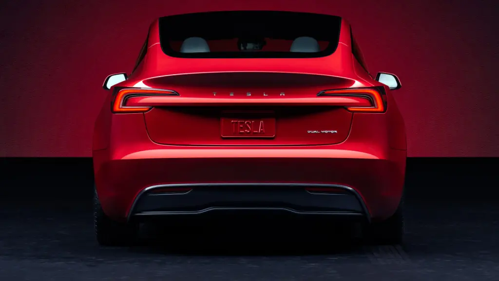 Tesla Model 3 2024