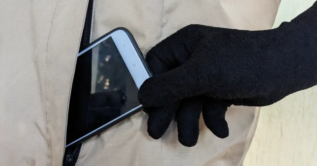 iOS 17.3, la massima protezione dei nostri dati in caso di furto del cellulare