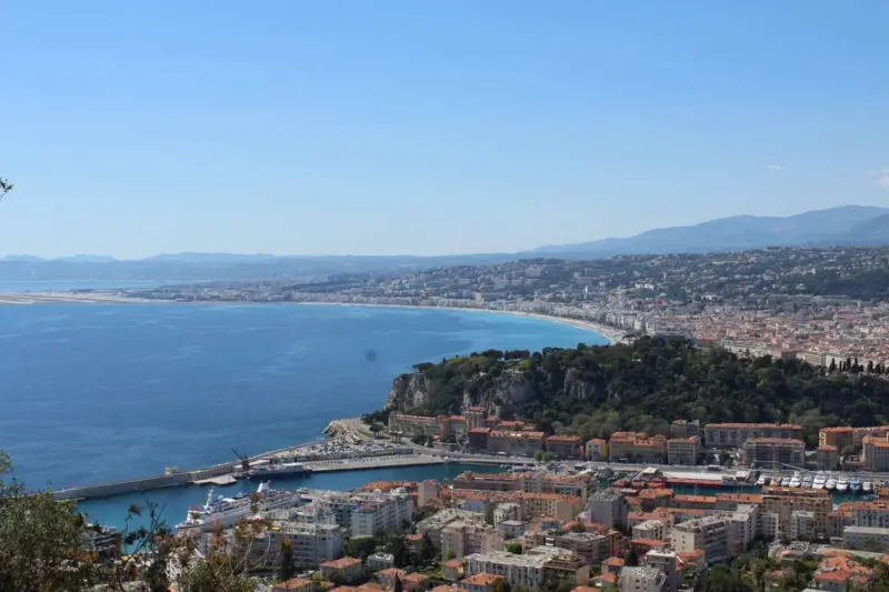 nizza Con l'arrivo della primavera aumenta anche il desiderio di vacanze e di partire alla scoperta di mete inesplorate. Alcune città in Europa sono perfetta per un break primaverile