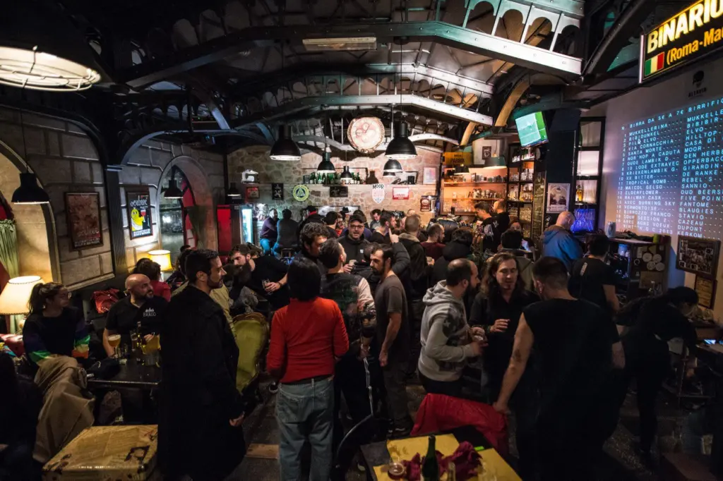 La Scintillante Vita Notturna di Roma: Una Guida ai Migliori Locali