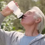 L'Importanza dell'Idratazione per la Tua Salute: I 10 motivi che ci spiegano perché l'acqua è essenziale per il corpo di un uomo
