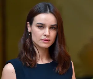 Kasia Smutniak, attrice e regista polacca naturalizzata italiana, ha recentemente annunciato la sua decisione di abbandonare il mondo del cinema e della recitazione