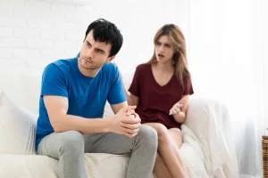 Il divorzio è un processo complesso che può avere ripercussioni significative non solo sul piano emotivo, ma anche su quello patrimoniale e legale: per un uomo, è fondamentale conoscere i propri diritti e le strategie per proteggerli durante questa fase delicata