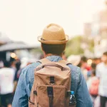 Il trasferimento all'estero può essere un'avventura entusiasmante, ma comporta anche diverse considerazioni legali che è importante conoscere prima di fare il grande passo