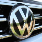 Volkswagen chiude tre stabilimenti: crisi nel settore auto