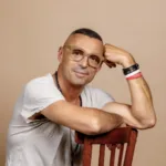 Nessuno tocchi Alex Britti: talento e storia del cantautore romano
