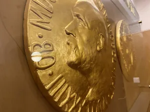 Dal 7 al 14 ottobre 2024, verranno annunciati i vincitori dei prestigiosi riconoscimenti in diverse categorie. Medicina, Fisica, Chimica, Letteratura, Pace ed Economia.