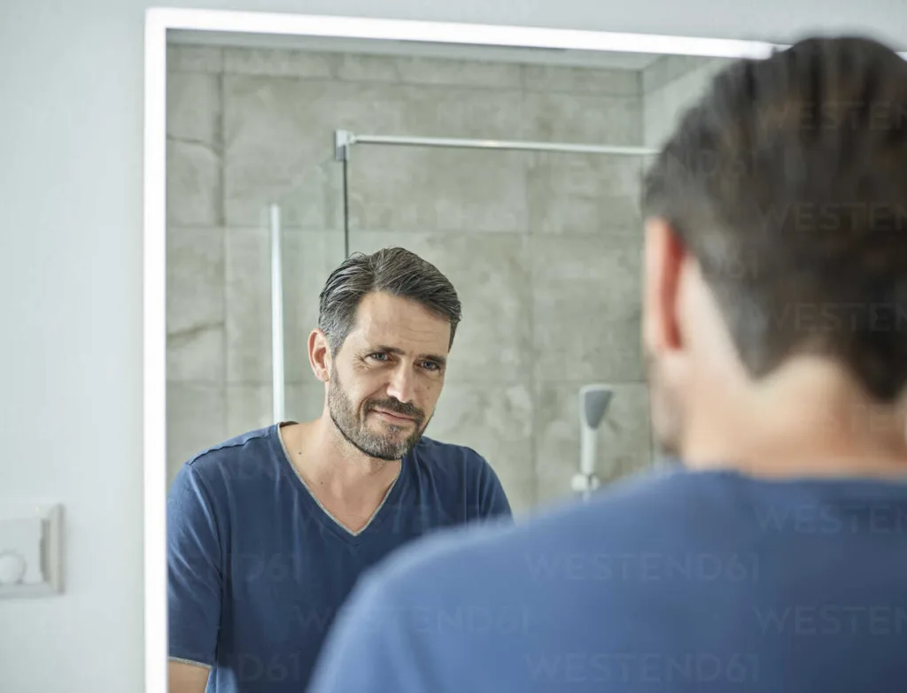 Modern Man and the Passage of Time: Between the Certainties of the Mirror and TikTok