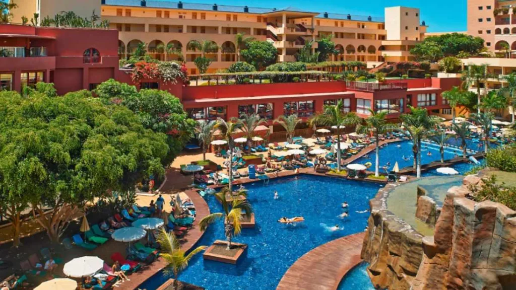 Vacanza invernale, last minute per un Natale 2024 al mare da sogno