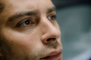 Sopracciglia uomo
