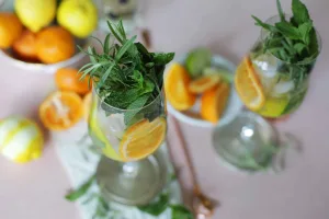 Hugo Spritz- Un Aperitivo Fresco e Versatile