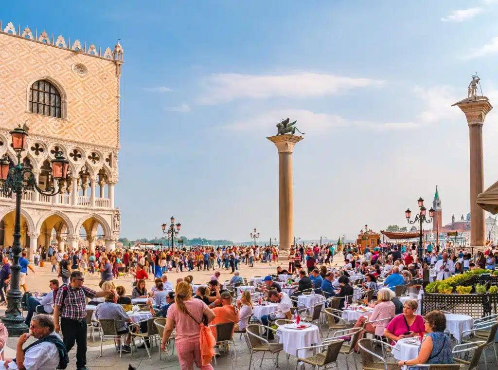 I Principali Trend del Turismo 2025 in Italia: Analisi Basata su Google Trends e Destination Insights