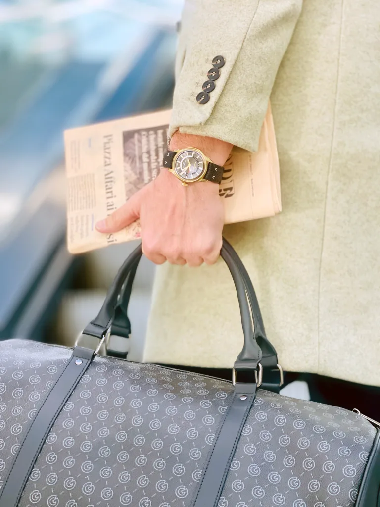 Norqain Freedom 60 GMT 40mm Edizione Limitata: Un Viaggio nel Tempo...
