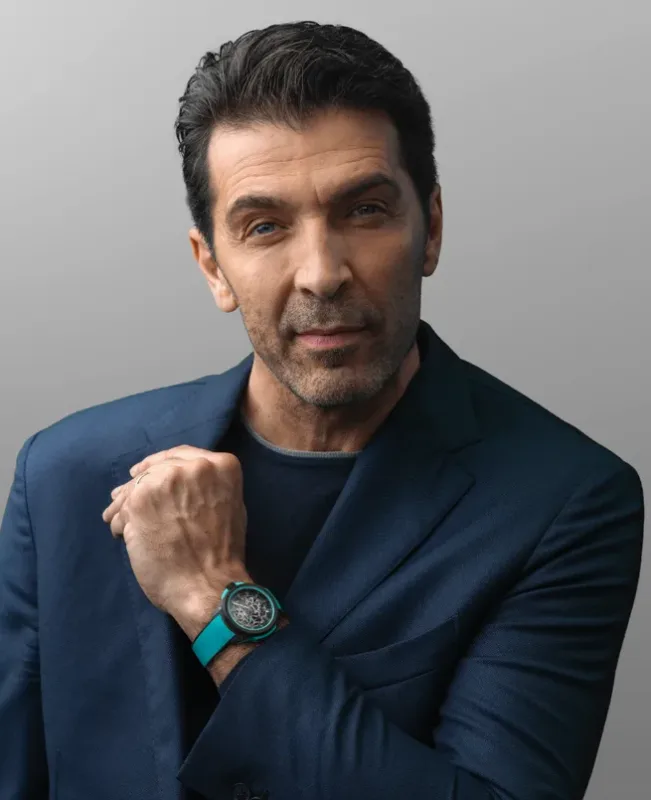 Norqain Accoglie Gianluigi Buffon: Quando l'Eccellenza Orologiera Incontra La Leggenda del Calcio