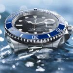 Il Rolex Submariner non è solo un orologio: è una leggenda nel mondo dell’orologeria. Simbolo di precisione svizzera, design intramontabile e resistenza estrema, rappresenta la perfetta fusione tra lusso e funzionalità. Nato per affrontare le profondità marine, è diventato un must-have anche sulla terraferma.