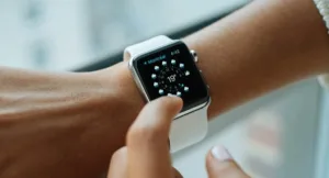 Tra i prodotti più interessanti da regalare per la Festa della Mamma, gli smartwatch potrebbero essere delle ottime soluzioni da tenere in considerazione