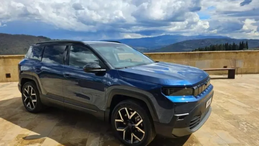 Nuova Jeep Compass 2025: Il SUV Ibrido ed Elettrico Con Autonomia Fino a 700 km.