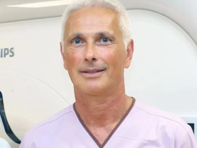 Orrore a Piacenza: Primario Arrestato per Abusi Sessuali nel Reparto di Radiologia