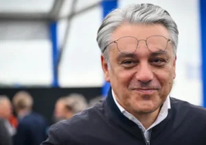 Luca de Meo e Kering- La Scommessa del Lusso