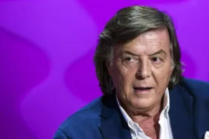 Oggi Adriano Panatta compie 75 anni; un traguardo che non è solo anagrafico, ma simbolico: Panatta è stato molto più di un campione.