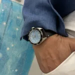 Spinnaker Fleuss SP-5055: Quando l'Azzurro Tiffany Incontra l'Eleganza Nautica