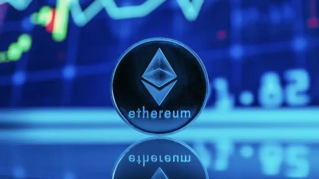 Il rally di Ethereum nel 2025 sta attirando una notevole attenzione sul mercato delle criptovalute, con performance che stanno superando persino quelle di Bitcoin, la criptovaluta leader.