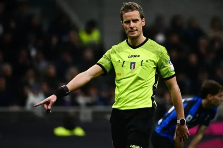 Oggi comincia il Campionato di Calcio Serie A 2025-26; ecco le principali novità dal punto di vista dei regolamenti di gioco e degli arbitri.