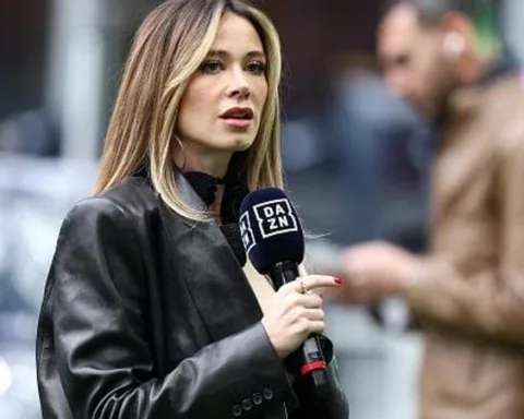 Le partite di oggi, sabato 23 agosto 2025, della Serie A possono essere viste principalmente su DAZN, che detiene i diritti in esclusiva per la stagione 2025-2026.