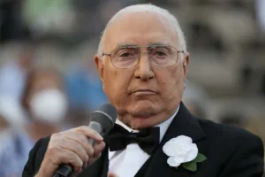 addio-a-Pippo-Baudo