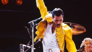 Ricorre oggi il compleanno di Freddy Mercury - ne avrebbe compiuti 79, uno degli artisti più iconici e amati della storia della musica