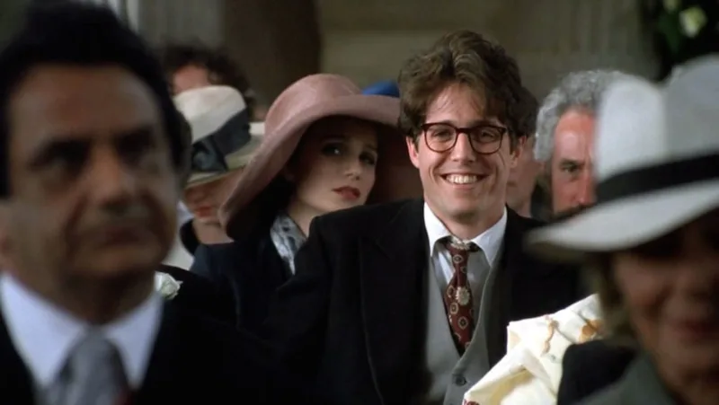 Hugh John Mungo Grant è nato il 9 settembre 1960 a Hammersmith, Londra ed oggi raggiunge i 65 anni